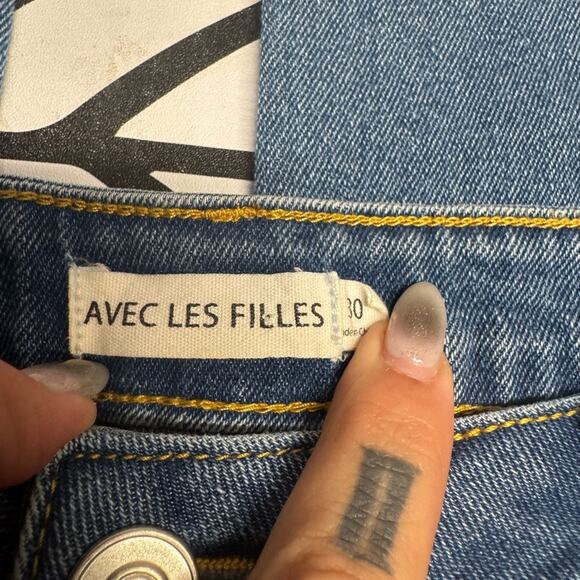Avec Les Filles High Rise Cropped Straight Leg Raw Hem Size 30 Denim - Picture 6 of 10